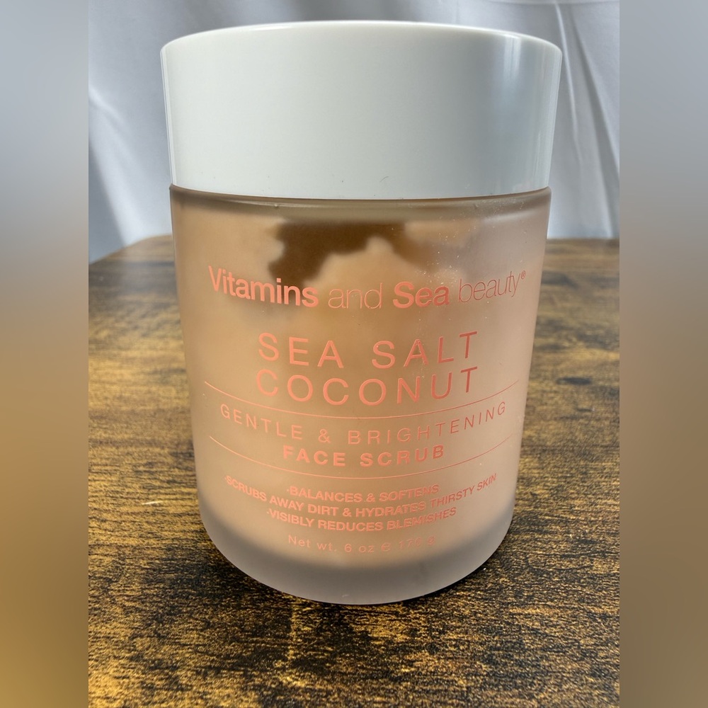 Sea Salt Coconut Face Scrub - White and Tan